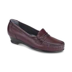 SAS Easier - Dress Loafer Shoes Antique Wine 9 Narrow